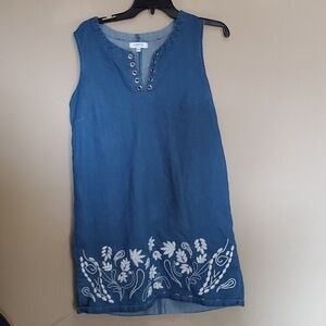 My style denium dress size medium $5 if buying 2 or more items